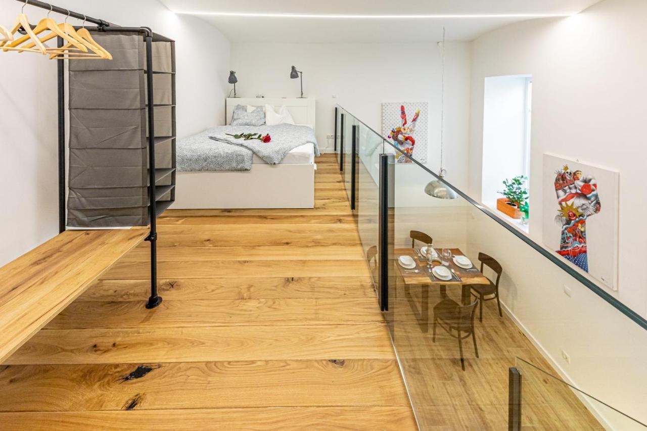 Stilvolles Trendiges Loft In Toller Lage, "Die Schwarze" Apartment เวียนนา ภายนอก รูปภาพ